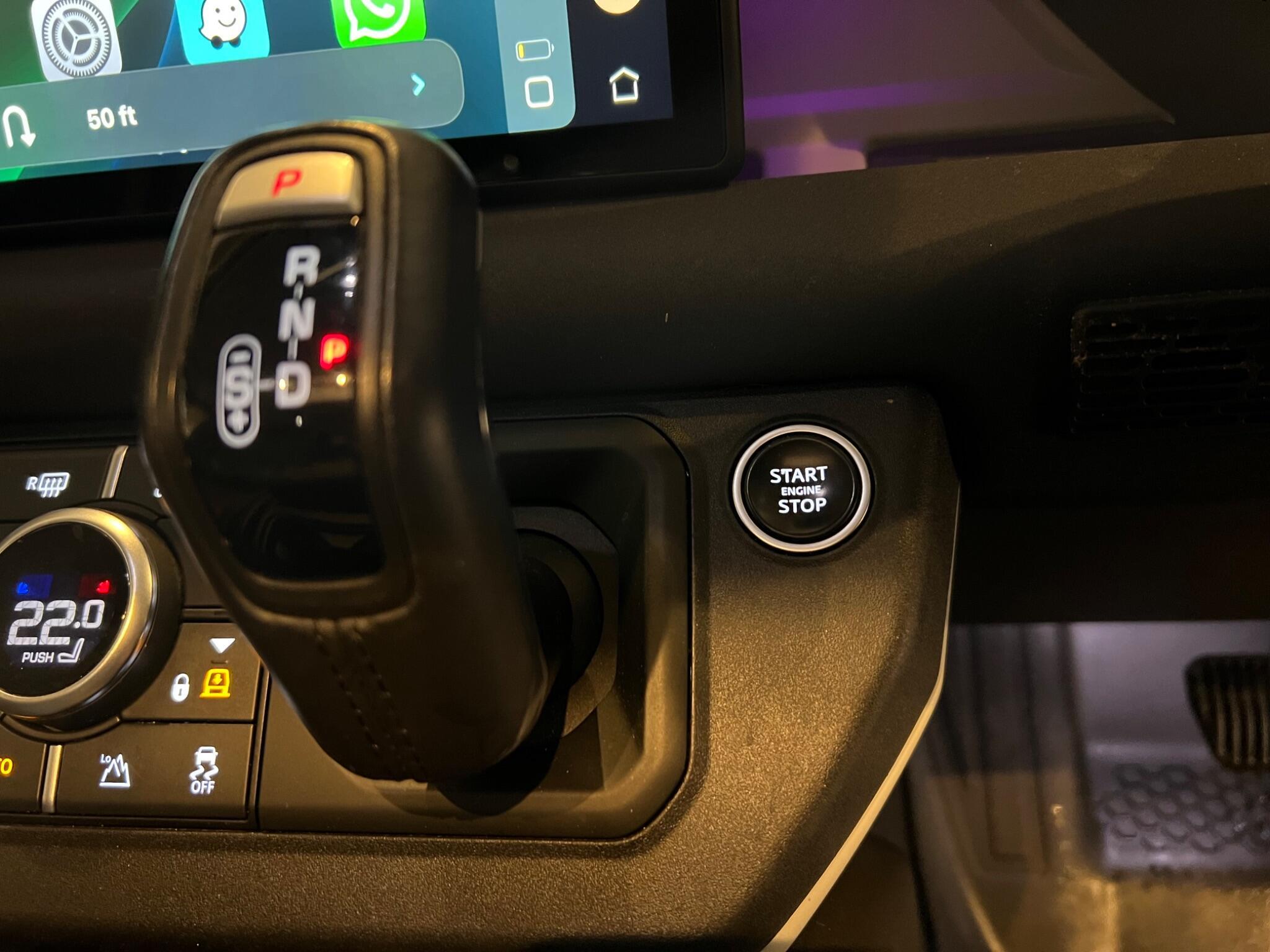 Land Rover Defender 110